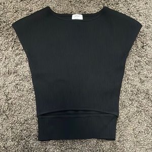 ♦️SOLD♦️Wilfred crop top